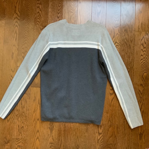 ROOTS Men's Sweater Grey Cotton with Stripes.  Size M. - Picture 6 of 7